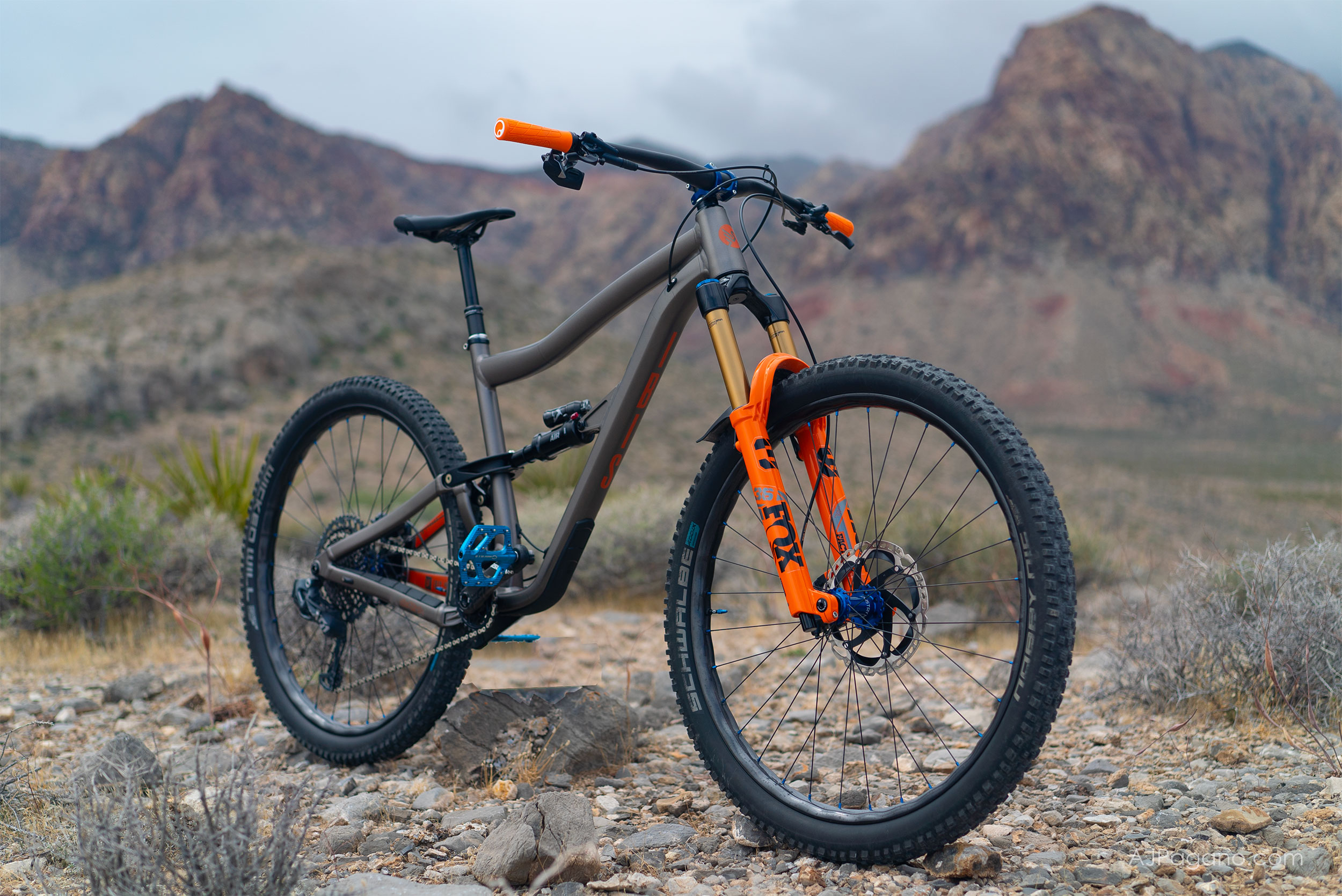 mountain bike product video